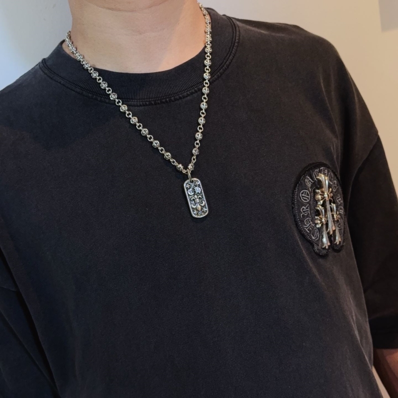 Ch*0me He**ts necklaces